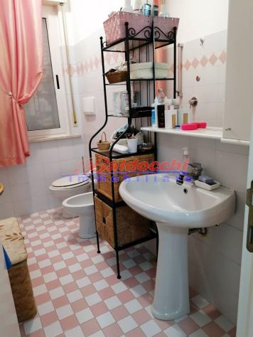 Villetta Bifamiliare in Vendita in Zona Tranquilla e Servita - Foto 18