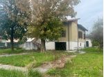 Singola in vendita a Massa