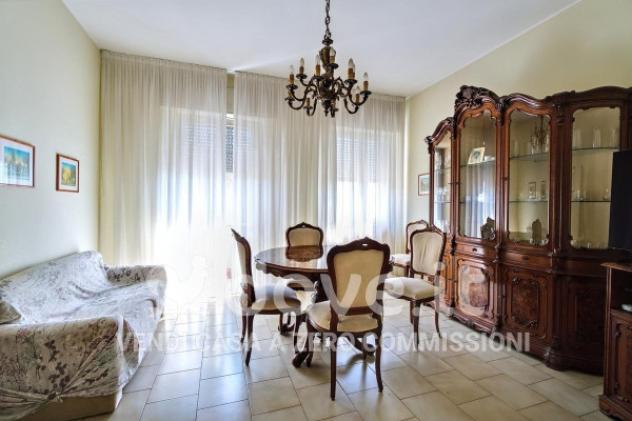 Villa di 449 m² con più di 5 locali e box auto in vendita a Meda - Foto 7