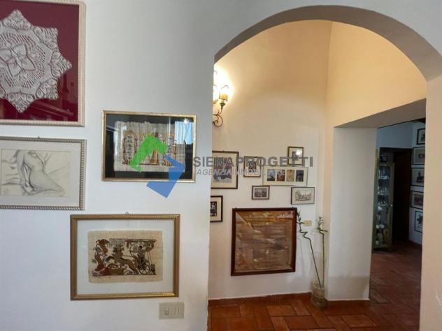 UOPINI – SIENA | APPARTAMENTO RISTRUTTURATO CON SPAZIO ESTERNO, GARAGE E POSTO AUTO - Foto 14