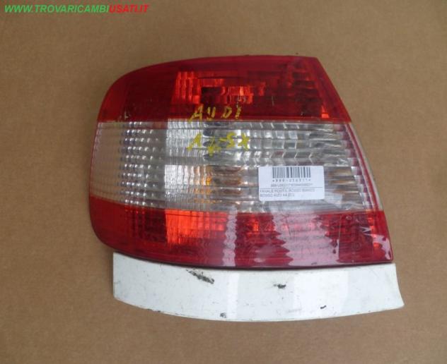 FANALE POST.S. ROSSO BIANCO ROSSO AUDI A4 (8D)  Parti elettriche  Fanaleria  Fanali  Fanale post. sx. AUDI - A4 - 01-02-1995 - 01-12-2000