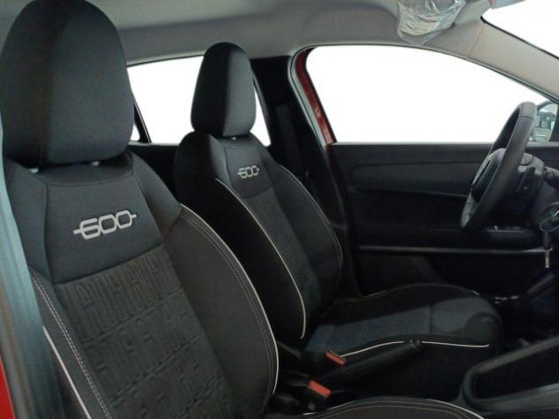 FIAT 600 Hybrid 110 CV DCT MHEV Pop rif. 23774562 - Foto 9