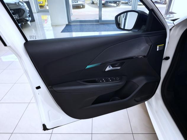 Peugeot 208 1.5 BlueHDi Allure Pack 100 CV 2022 - Foto 10