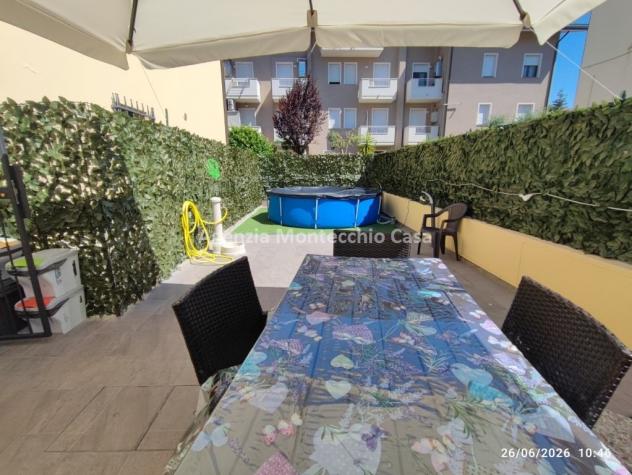 Appartamento completamente ristrutturato con tre camere, taverna, garage e ampio scoperto esclusivo - Foto 14