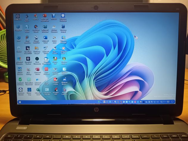 NOTEBOOK HP 250 G3 - 2.58 GHz -8 GB/DDR3L € 200 Euro Trattabili - Foto 4
