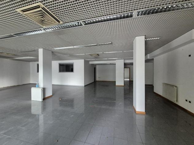 Locale comm.le/Fondo in affitto a Santa Croce sull'Arno 400 mq Rif: 1289587