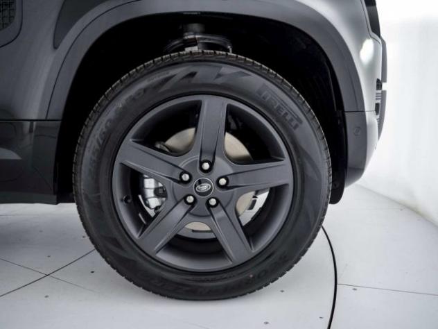 LAND ROVER Defender 110 2.0 Si4 PHEV 404 CV AWD Auto XS Edition rif. 20423450 - Foto 9
