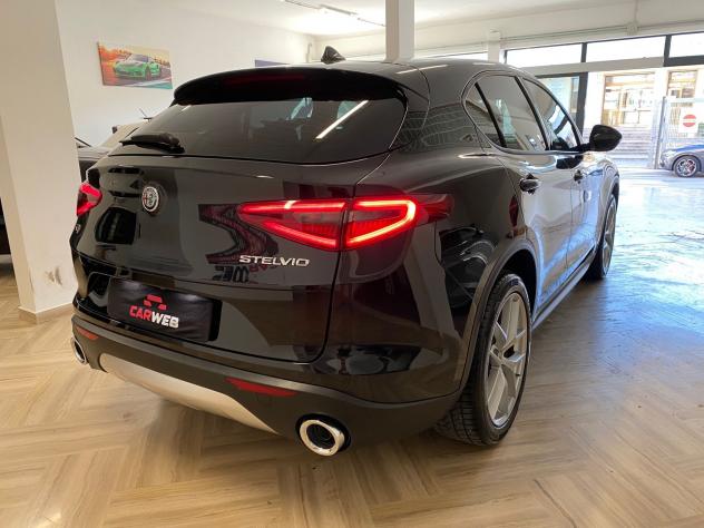ALFA ROMEO STELVIO 210CV Q4 2019 - Foto 4