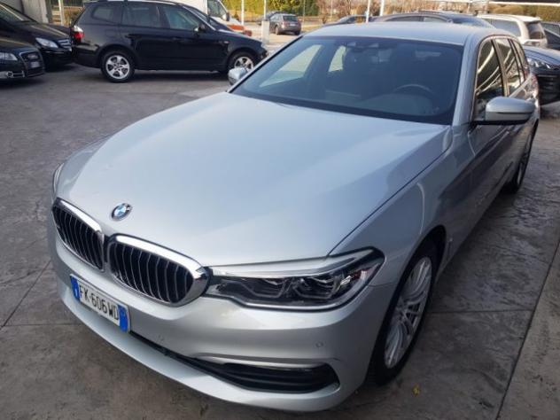 BMW 530 d xDrive 249CV Touring Luxury rif. 20697249 - Foto 4