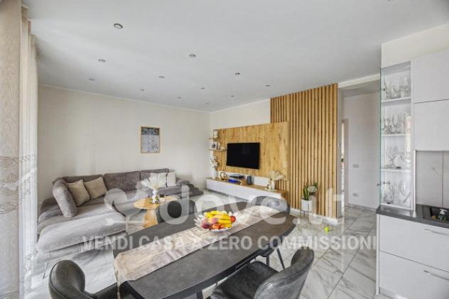 Appartamento di 85 m² con 3 locali e posto auto in vendita a Luino