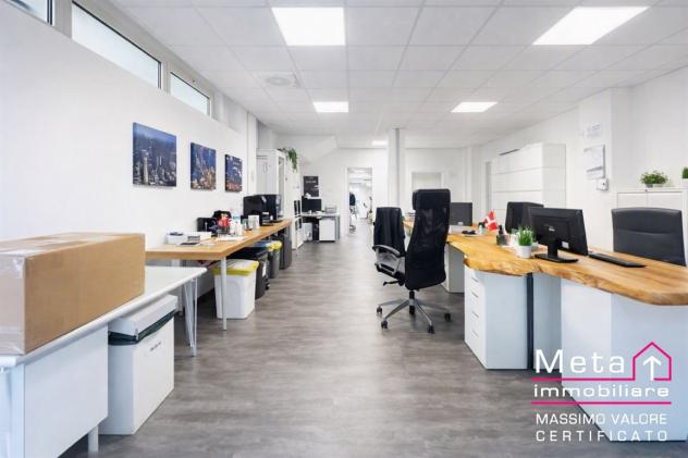 LABORATORIO/UFFICIO DI 193 M² CON DOPPIO INGRESSO - Foto 11