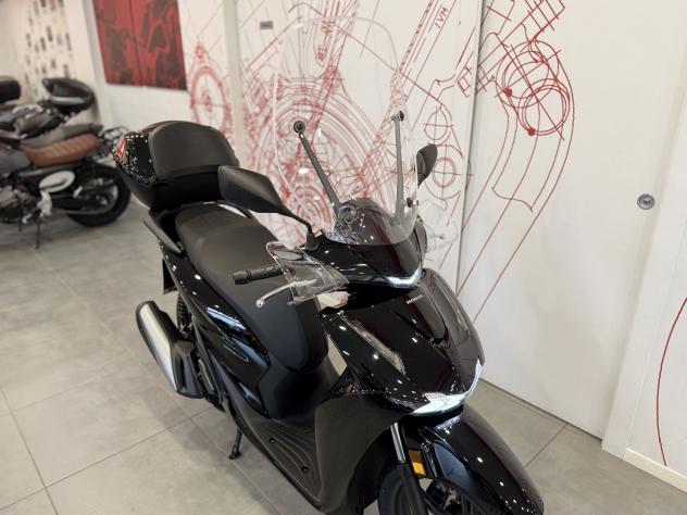 Honda SH 125 SH 125 - bauletto keyless e parabrezza - YM 2026 - Foto 10