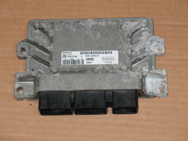 S180127005D ECU FORD FOCUS C-MAX EMS2204 4XND BV61-12A650-AD BV6112A650AD