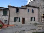 APPARTAMENTO di 7 vani e di 130 mq (CASTELL'AZZARA) rif. QUE.ILV