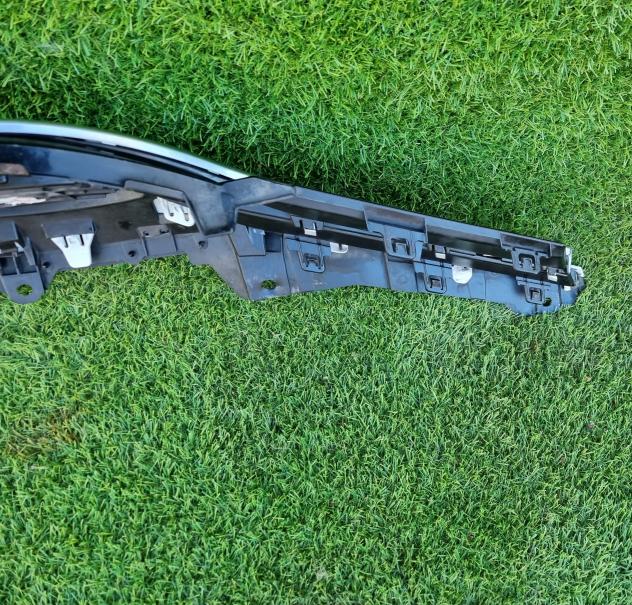 MASCHERINA ANTERIORE TOYOTA Yaris Serie 53101-0D650 (1416) - Foto 13