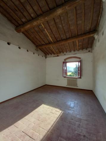 COLONICA di 12 vani e di 550 mq (CERTALDO) rif. C 35 - Foto 10