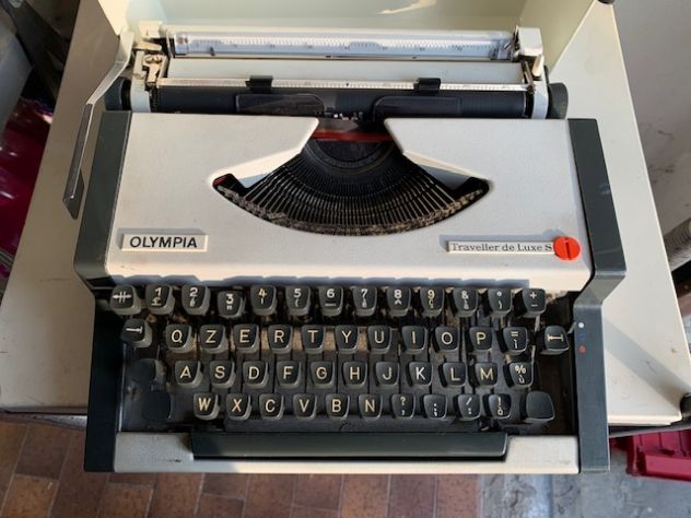 Macchina da scrivere vintage