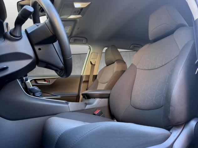 Toyota RAV4 Business Hybrid 218cv - PROMO - Foto 8