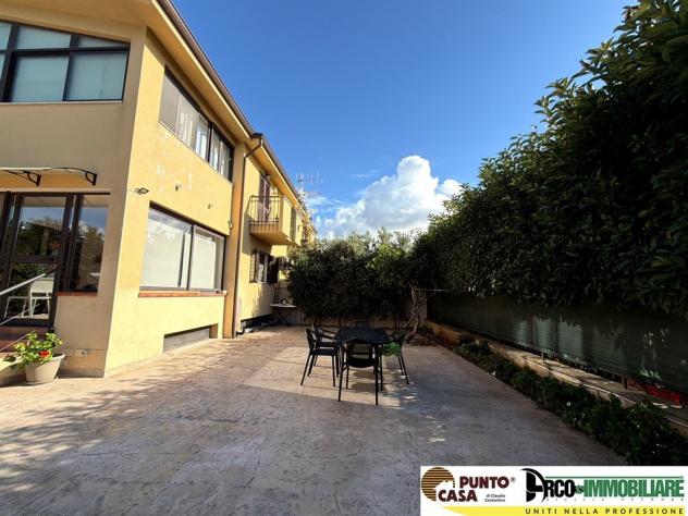 CARINI – VIA MILIOTI | PORZIONE DI VILLA BIFAMILIARE CON 500 MQ DI TERRENO - Foto 5