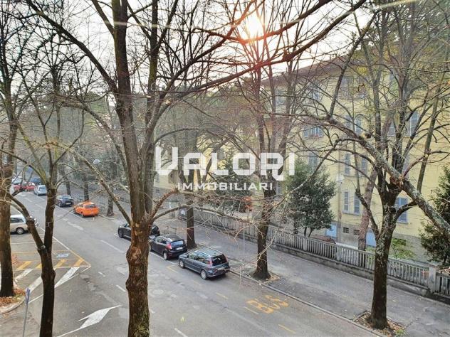INCANTEVOLE TERRA-CIELO RISTRUTTURATA CON CORTE PRIVATA E GARAGE - Foto 18