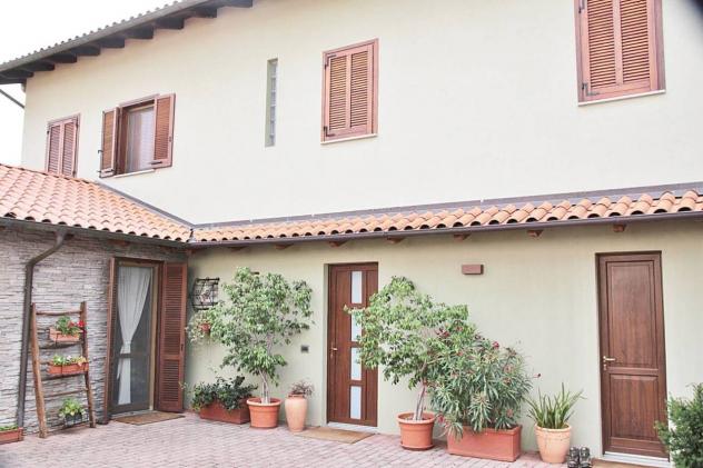 Villa a schiera in vendita a Fara Novarese