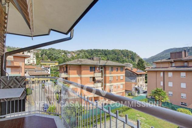 Appartamento di 100 m² con 4 locali e box auto in vendita a Luino - Foto 5
