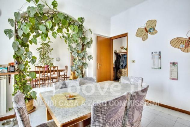 Villa di 150 m² con 5 locali e posto auto in vendita a Luvinate - Foto 10