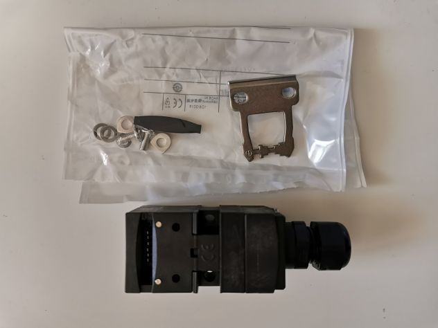 Interruttore nuovo Schmersal di sicurezza AZ 17-02ZRK a chiave IP67 - Foto 3
