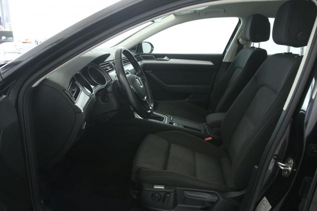 Volkswagen Passat 2.0TDI 150CV Business BMT DSG Winter pack/Park Pilot - Foto 7
