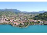 NEGOZIO IN VENDITA