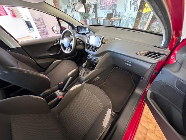 Peugeot 208 1.2benz. Allure - Foto 9