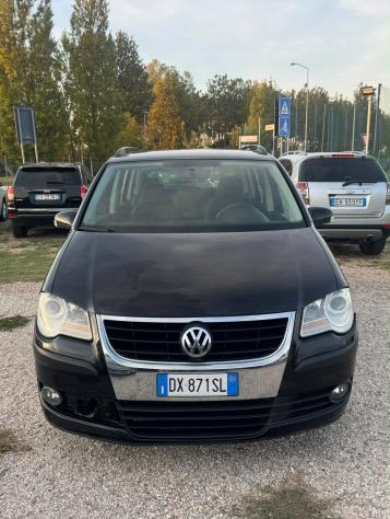 Volkswagen Touran 2.0 Trendline Ecofuel 7 P.ti - Foto 3