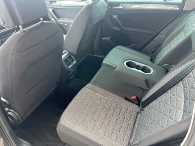 VOLKSWAGEN Tiguan 2.0 TDI 150 CV SCR DSG Life rif. 23979241 - Foto 6