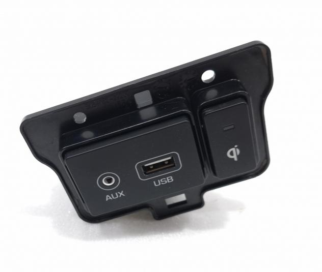 PRESA AUX/USB HYUNDAI Kona Serie 96120-J9500 (17) - Foto 5