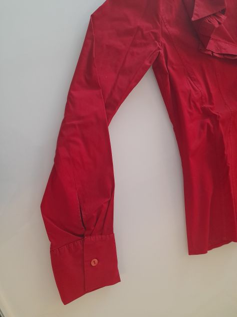 VENDO CAMICIA DA DONNA ROSSA MARCA GENNY - Foto 5