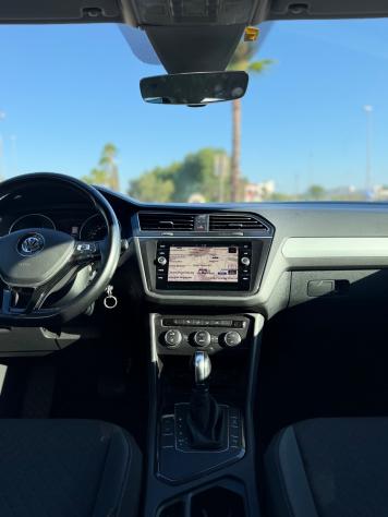 Volkswagen Tiguan 2.0 TDI SCR DSG Business BlueMotion Technology - Foto 9