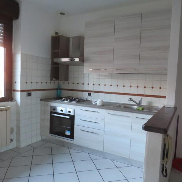 Baveno - ZONA FERIOLO VENDESI VILLA CON GIARDINO PRIVATO - Foto 10