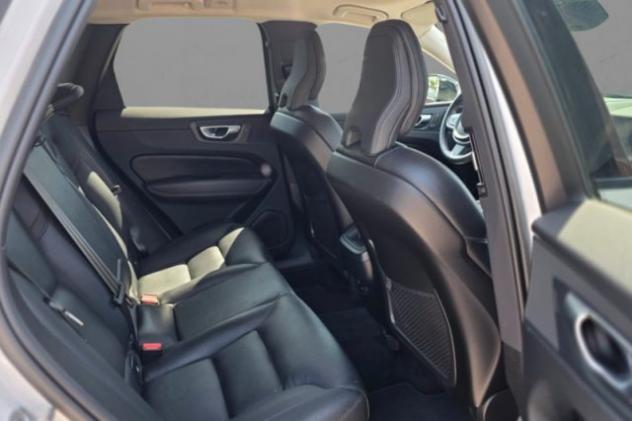 VOLVO XC60 B4 (d) AWD automatico Plus Dark rif. 24049342 - Foto 8