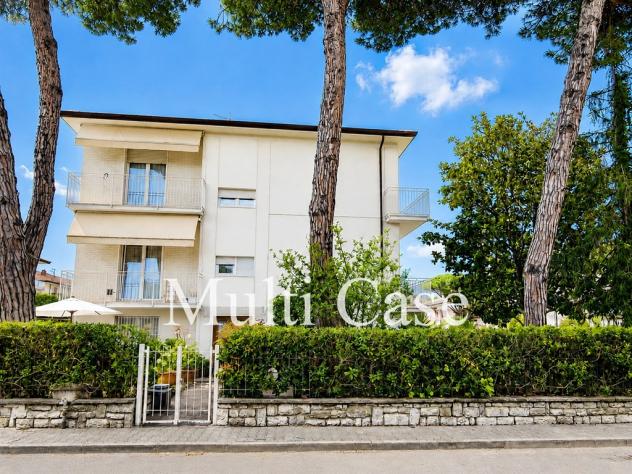 VILLA BIFAMILIARE A POCHI METRI DAL MARE - LIDO DI CAMAIORE (LU) - Foto 2