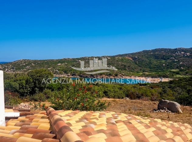 casa indipendente in vendita a Santa Teresa Gallura