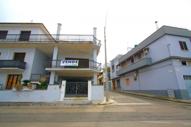 Casa indipendente con terrazzo a livello - Foto 3