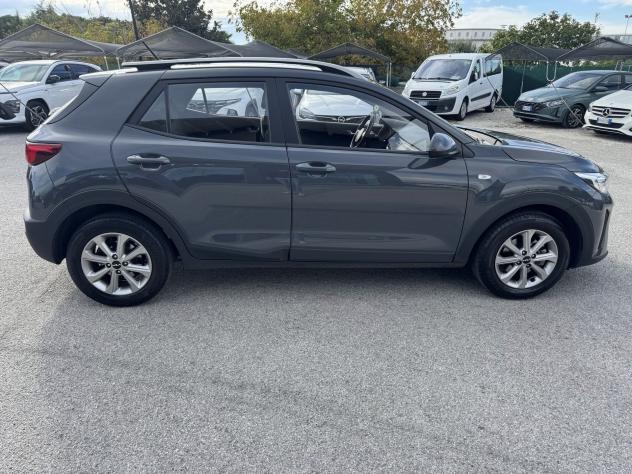 Kia Stonic Stonic 1.2 dpi Urban s/Smart Pack gpl 82cv - Foto 6