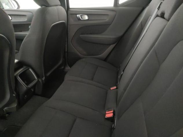 VOLVO XC40 T2 Essential - Autocarro rif. 23500253 - Foto 10