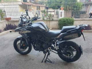 MOTO BENELLI TRX 502 X.