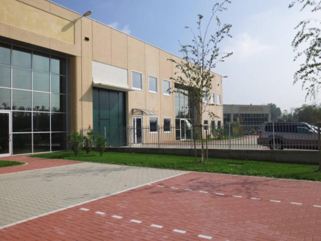 Immobile di 646 m² con 3 locali in vendita a Arese - Foto 4