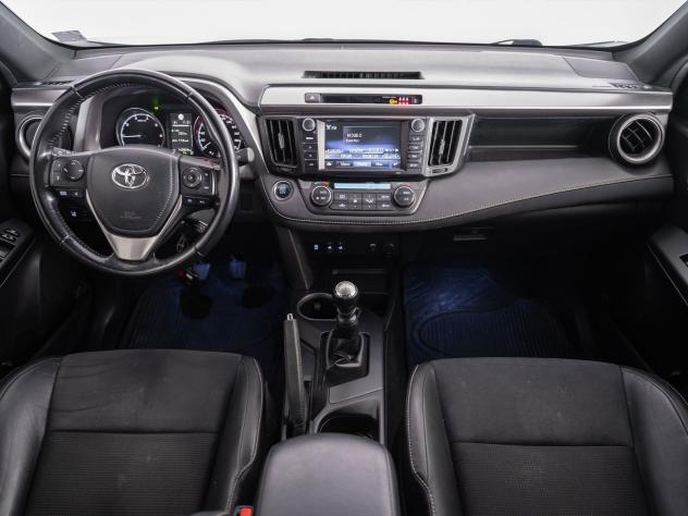 Toyota RAV4 2.0 D-4D 143cv MT Style 2WD - Foto 9