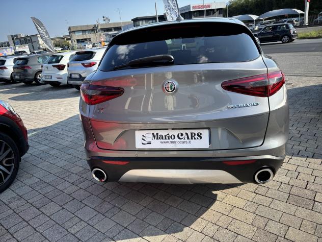 Alfa Romeo Stelvio 2.2 Turbo Diesel 190CV Business AT8 Q4 - Foto 5