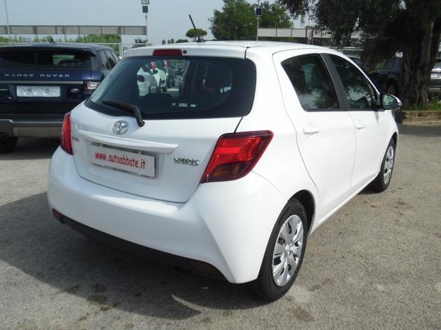 Toyota Yaris 1.0 GPL 5 porte Cool - Foto 7