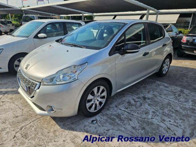 PEUGEOT 208 1.4 8V HDi 68CV 5p. Allure rif. 24024347 - Foto 2