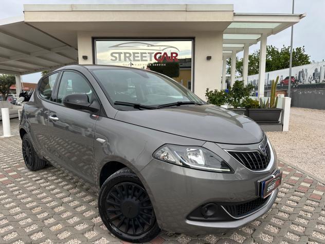 Lancia Ypsilon 1.0 Ecochic Silver - Foto 2
